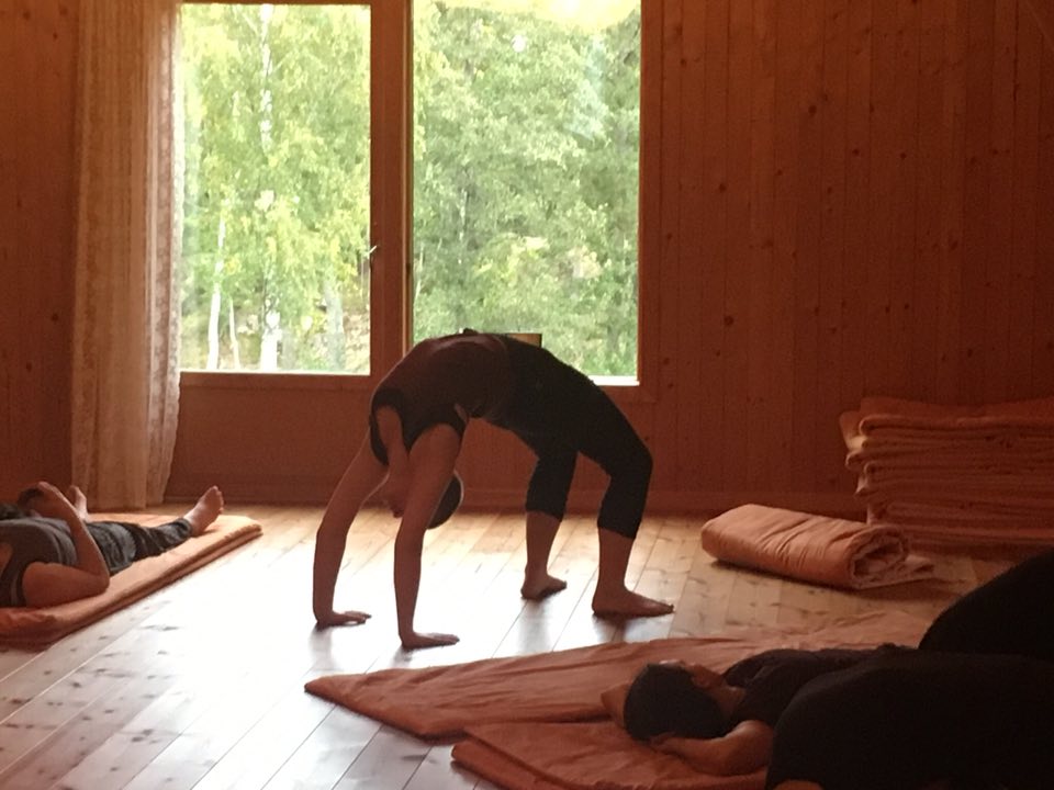 Yoga ananda4